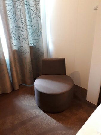 埃森1号汽车旅店主图