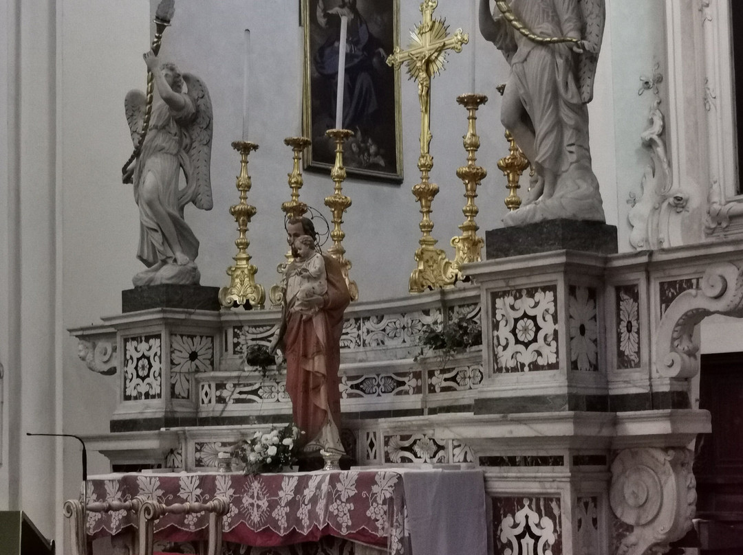 Chiesa di San Francesco-Pontremoli必去景点
