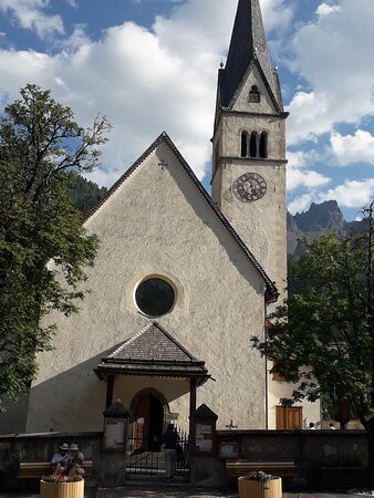 Chiesa dei Santi Pietro e Paolo Apostoli-Arabba必去景点