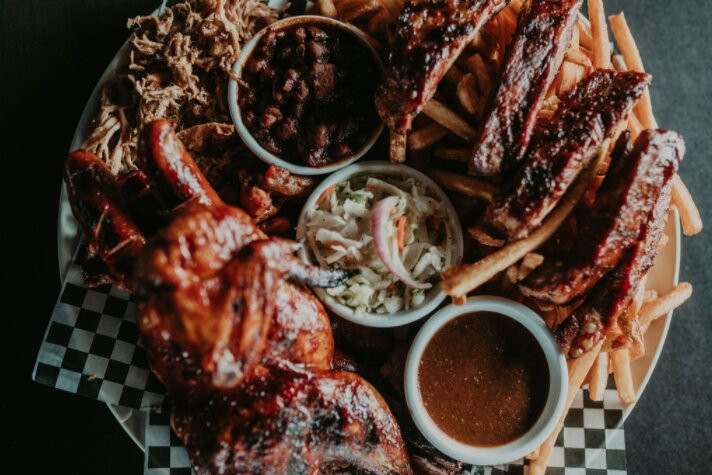 Bigts BBQ & Smokehouse