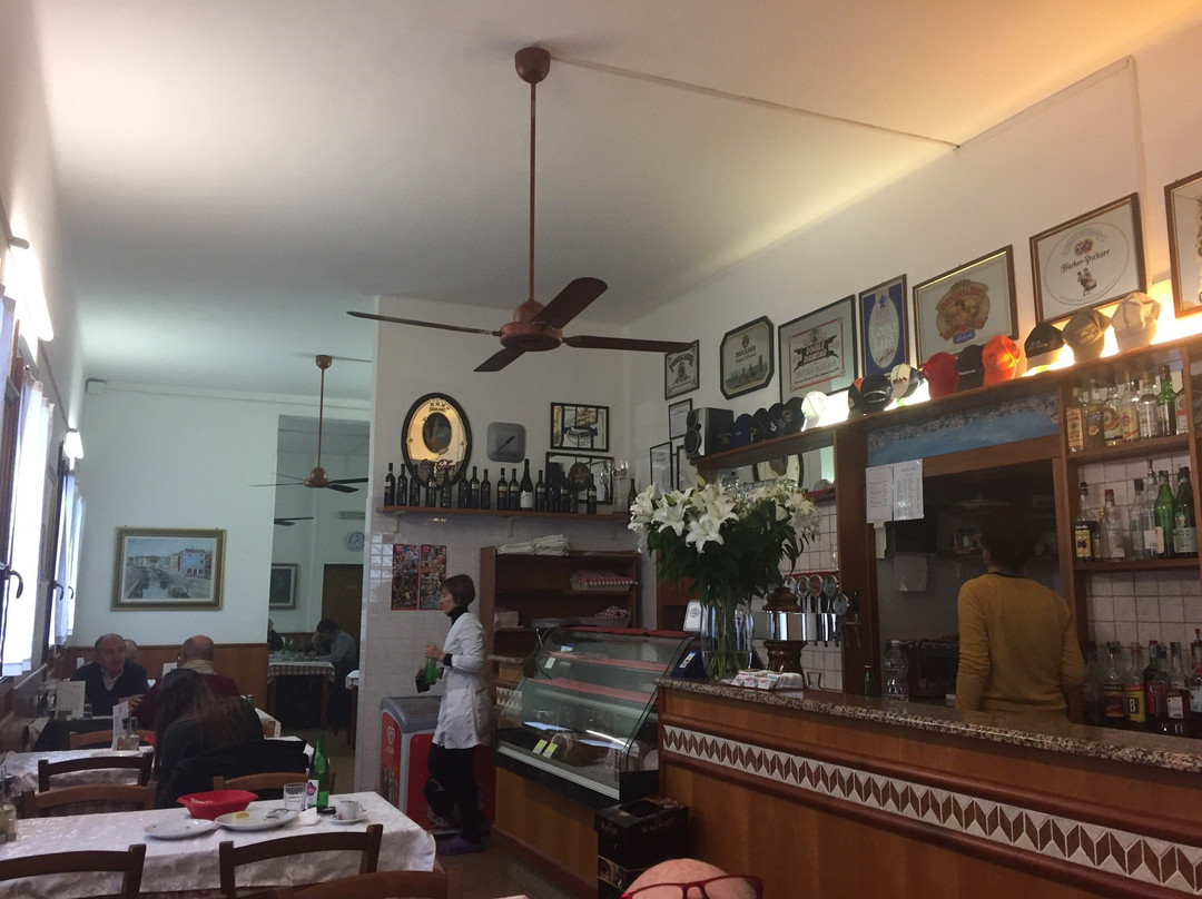 San Giuliano餐馆和美食-Pilla