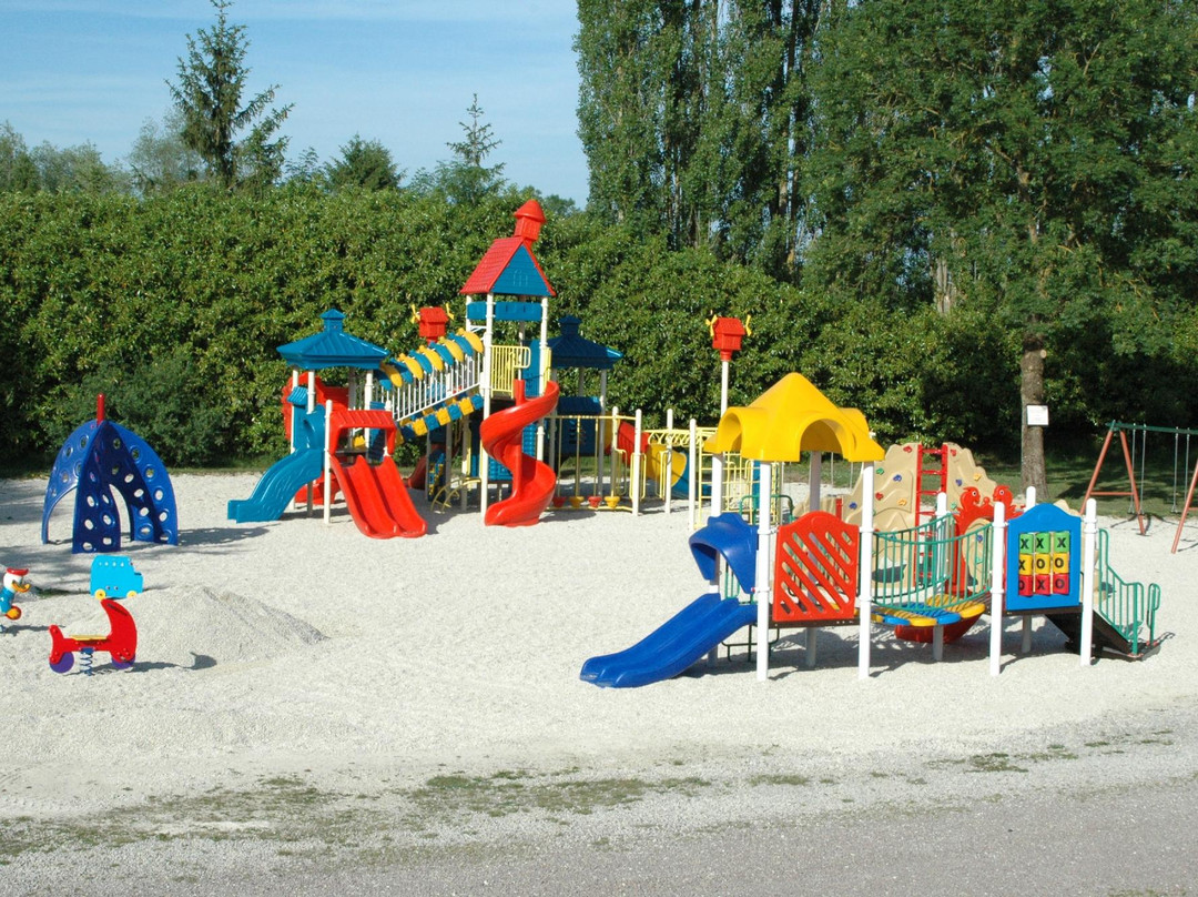 Camping Les Terres Rouges