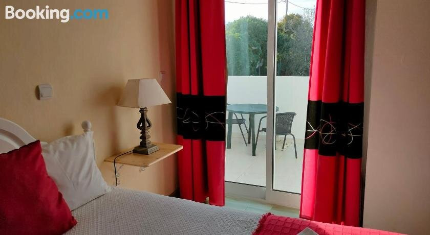 Vicentina Rooms by Isa主图