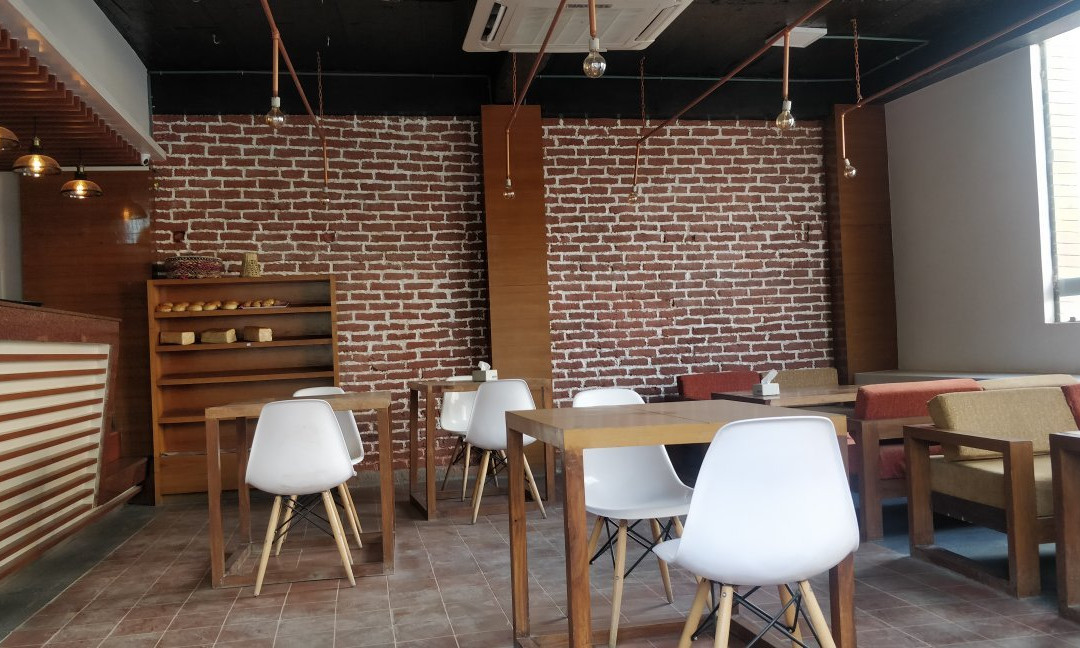 多科酒店
