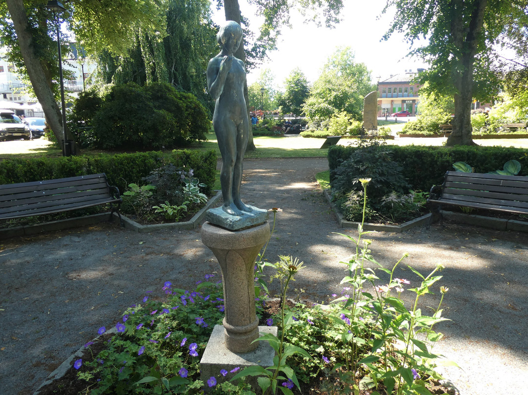Statyn "Eva"景点图片