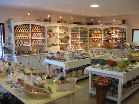 Confiserie du Mont Ventoux-卡庞特拉必去景点