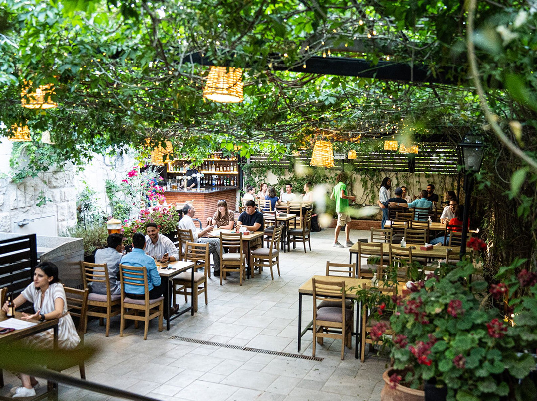 Maestro Restaurant and Bar