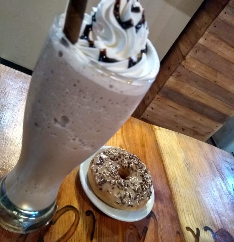 Oxxido Wings y Café