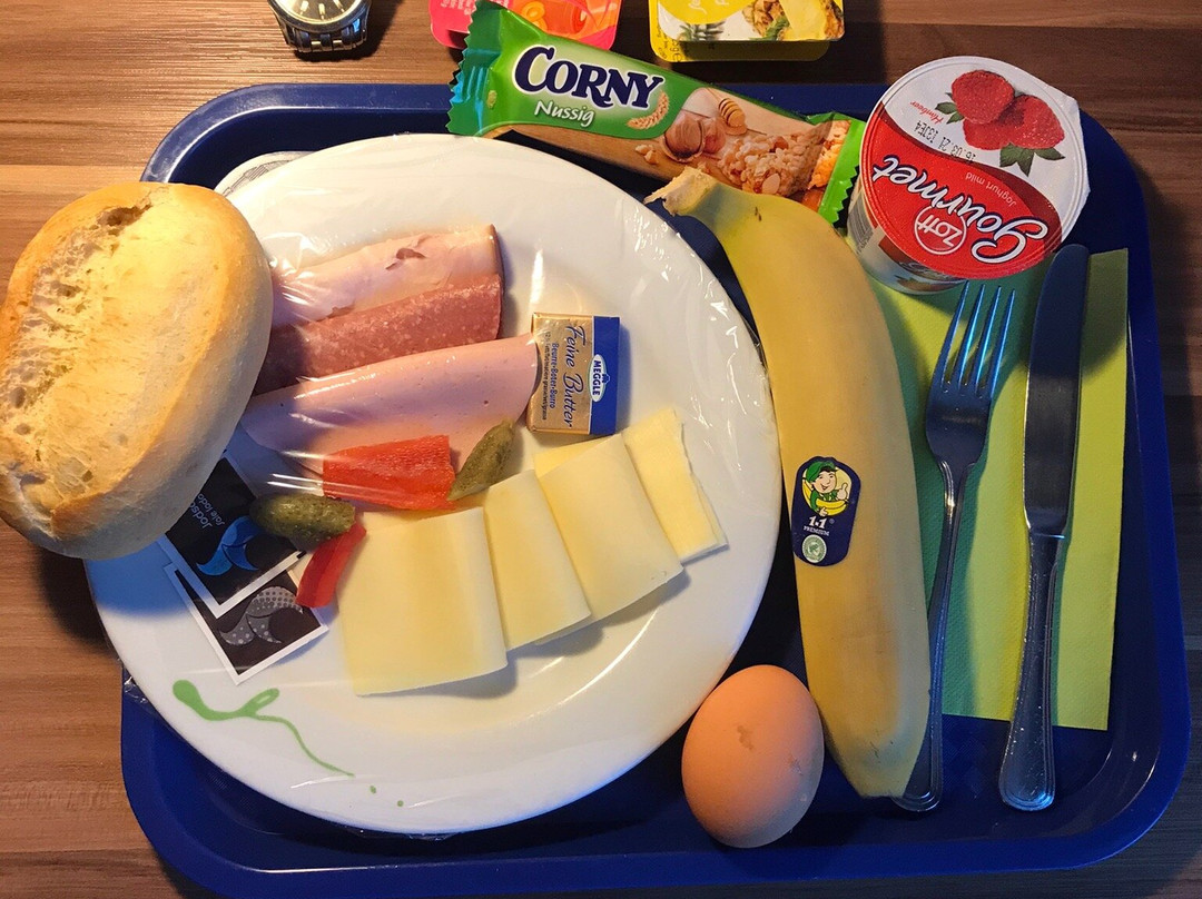 不来梅机场快捷假日酒店主图