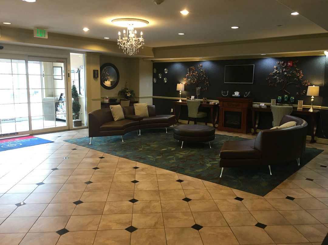 Candlewood Suites La Porte by IHG主图