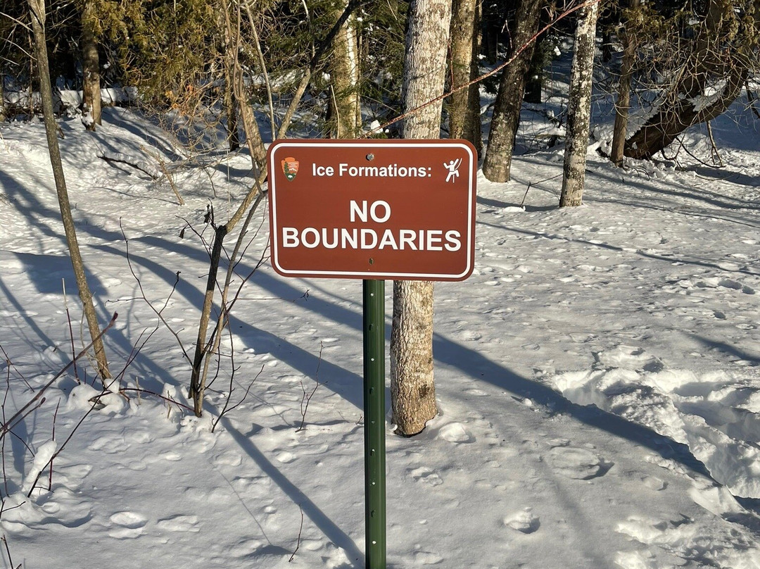 The Curtains - Ice Climbing Wall-缪尼辛必去景点