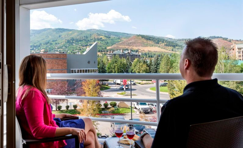 Christie Lodge主图