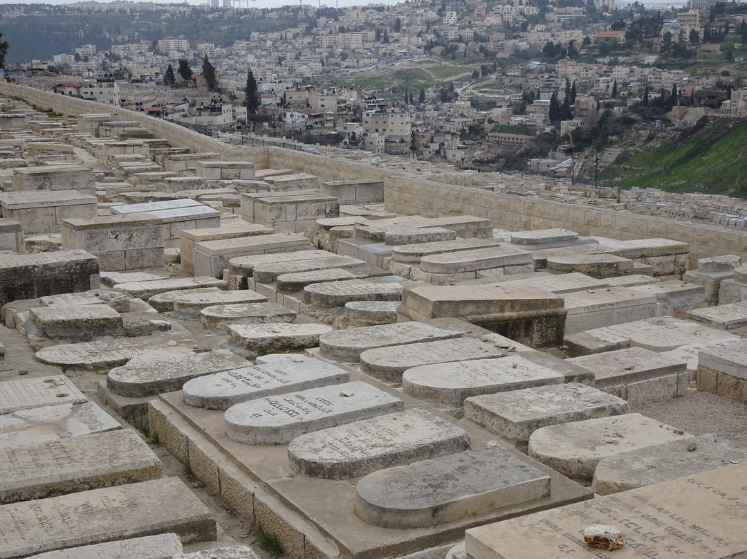 The Jewish Cemetery-耶路撒冷必去景点