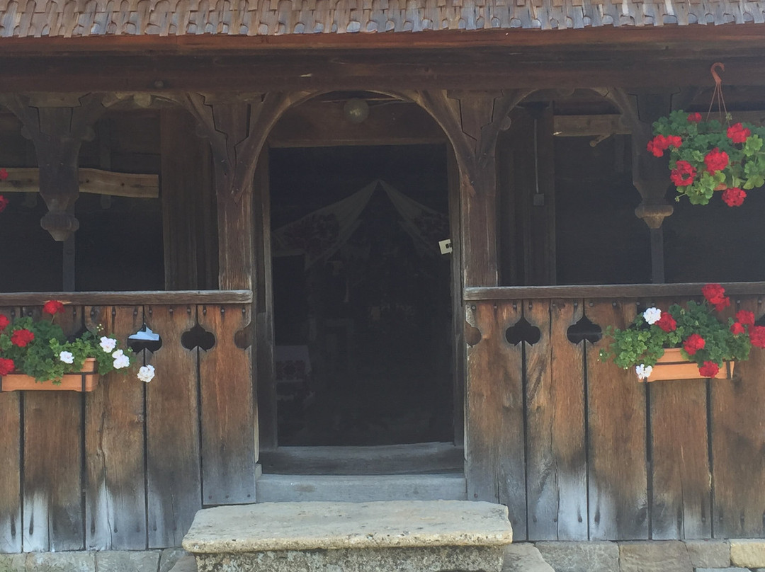 Surdesti Wooden Church景点图片