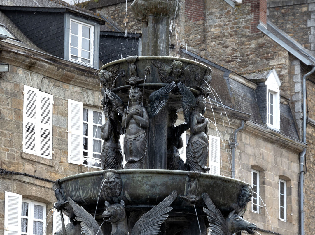 Fontaine de la Plomée-Guingamp必去景点