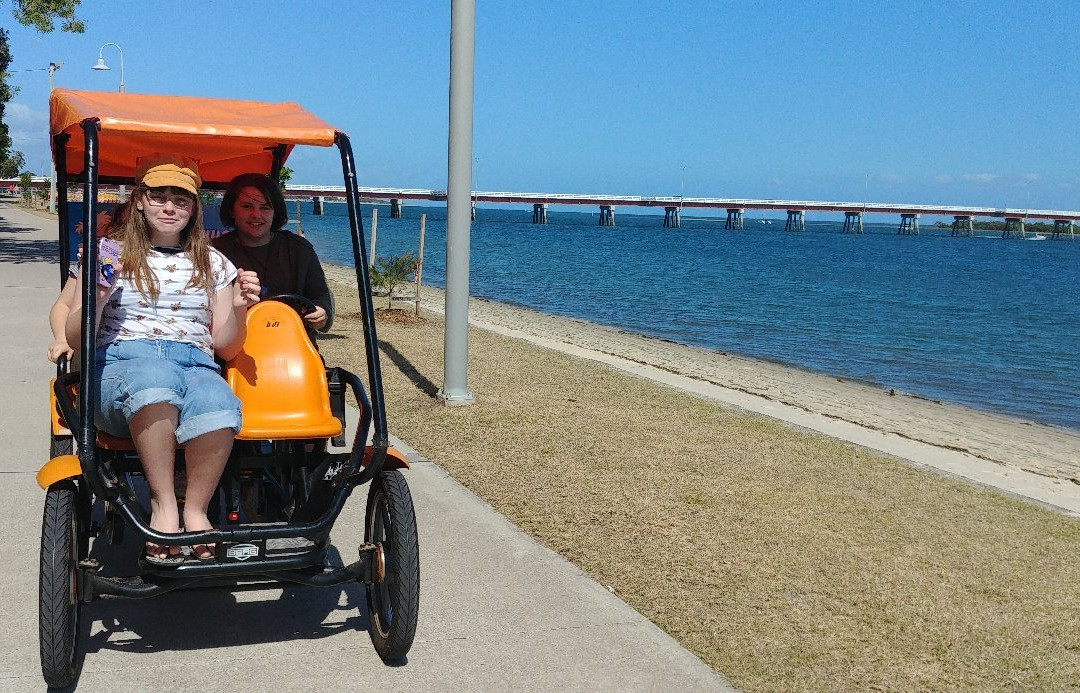 Bribie Island Hire Hut & Tours景点图片