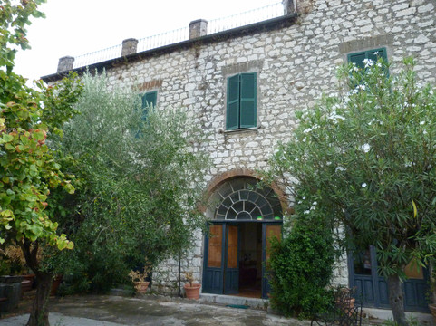 Palazzo Bonanome-切卡诺必去景点