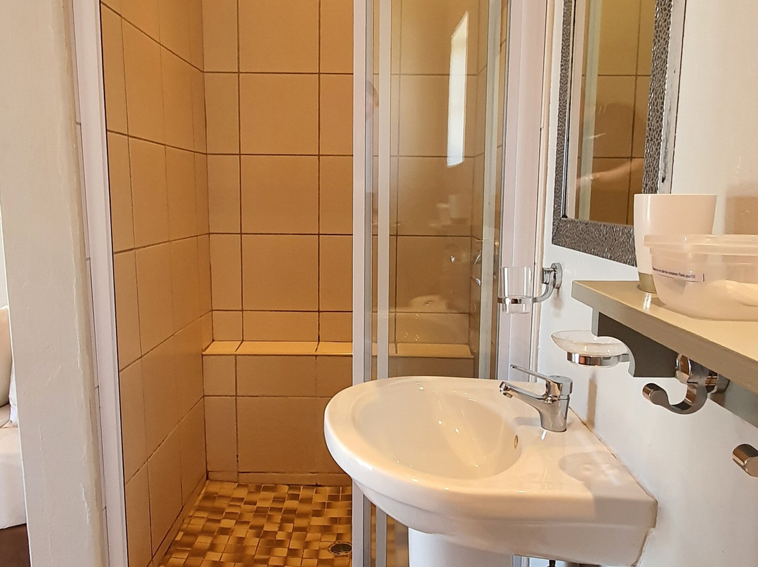 Dive Inn Bed and Breakfast主图