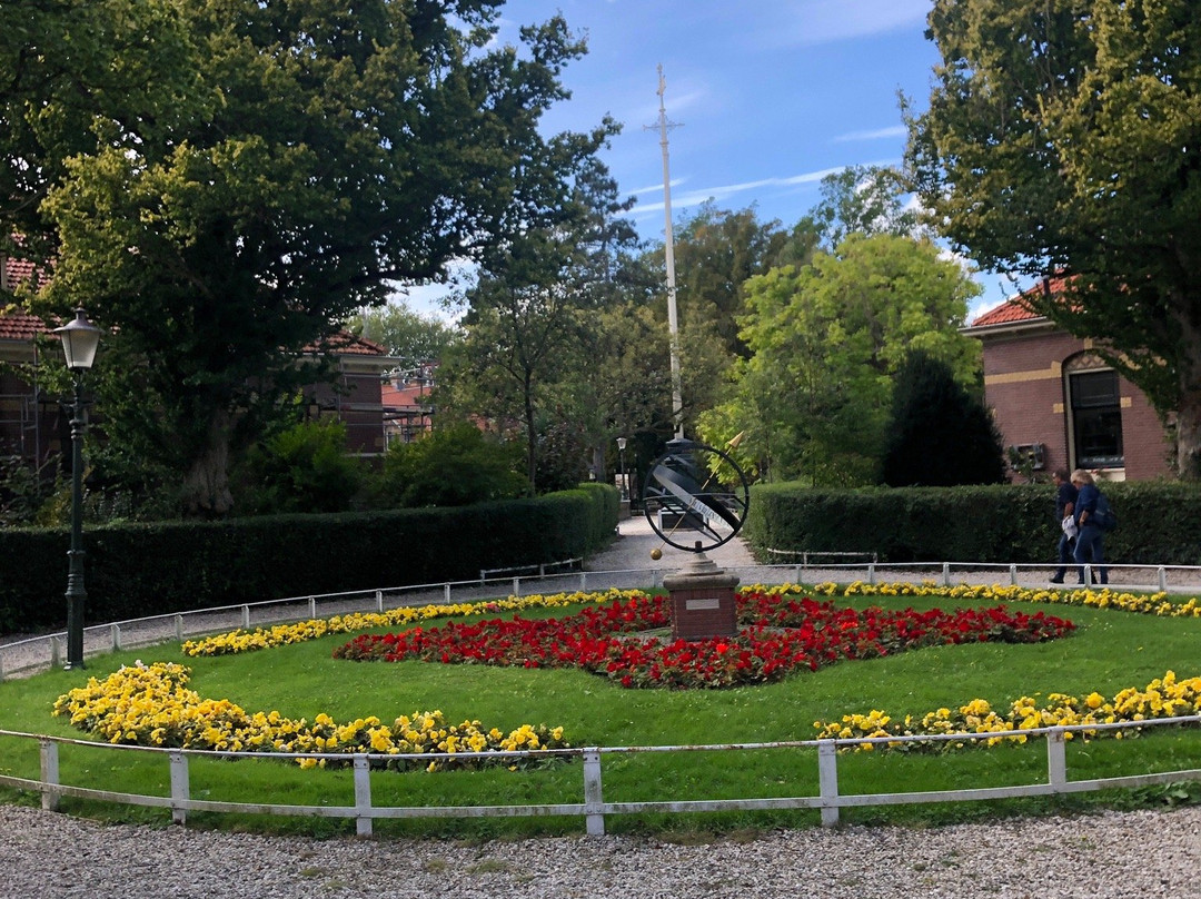 Snouck Van Loosen park-恩克赫伊曾必去景点
