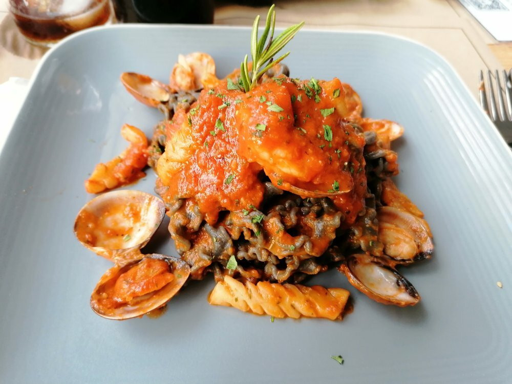 La Tana Restaurante