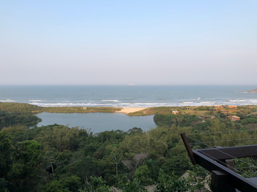 Meio Lake-Praia do Rosa必去景点