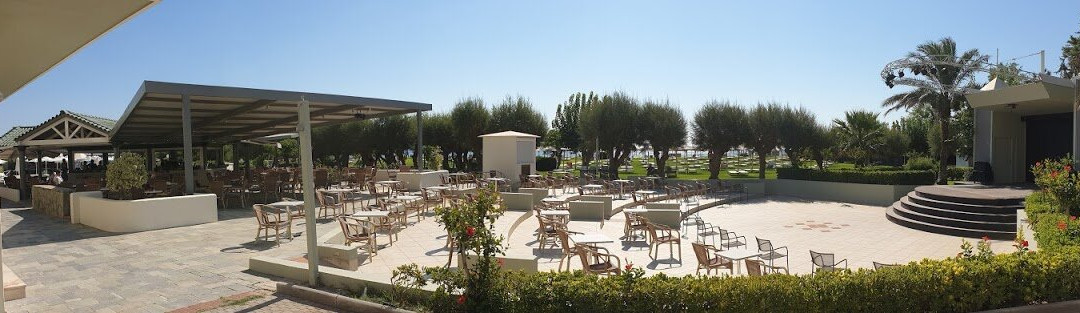 Apollo Beach Hotel主图