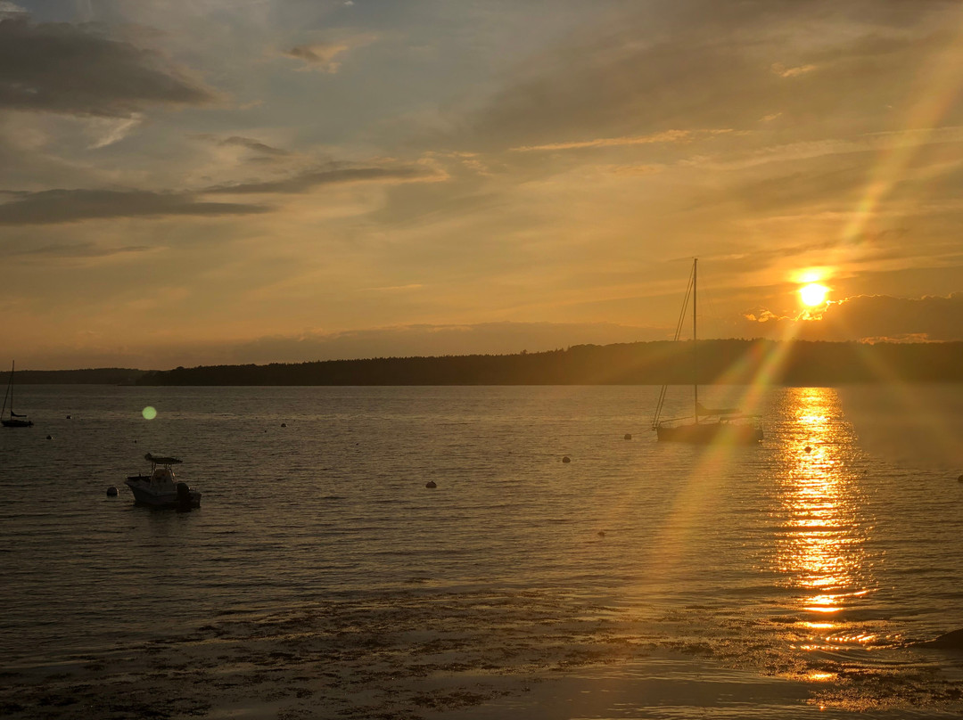 Smuggler's Cove Inn主图