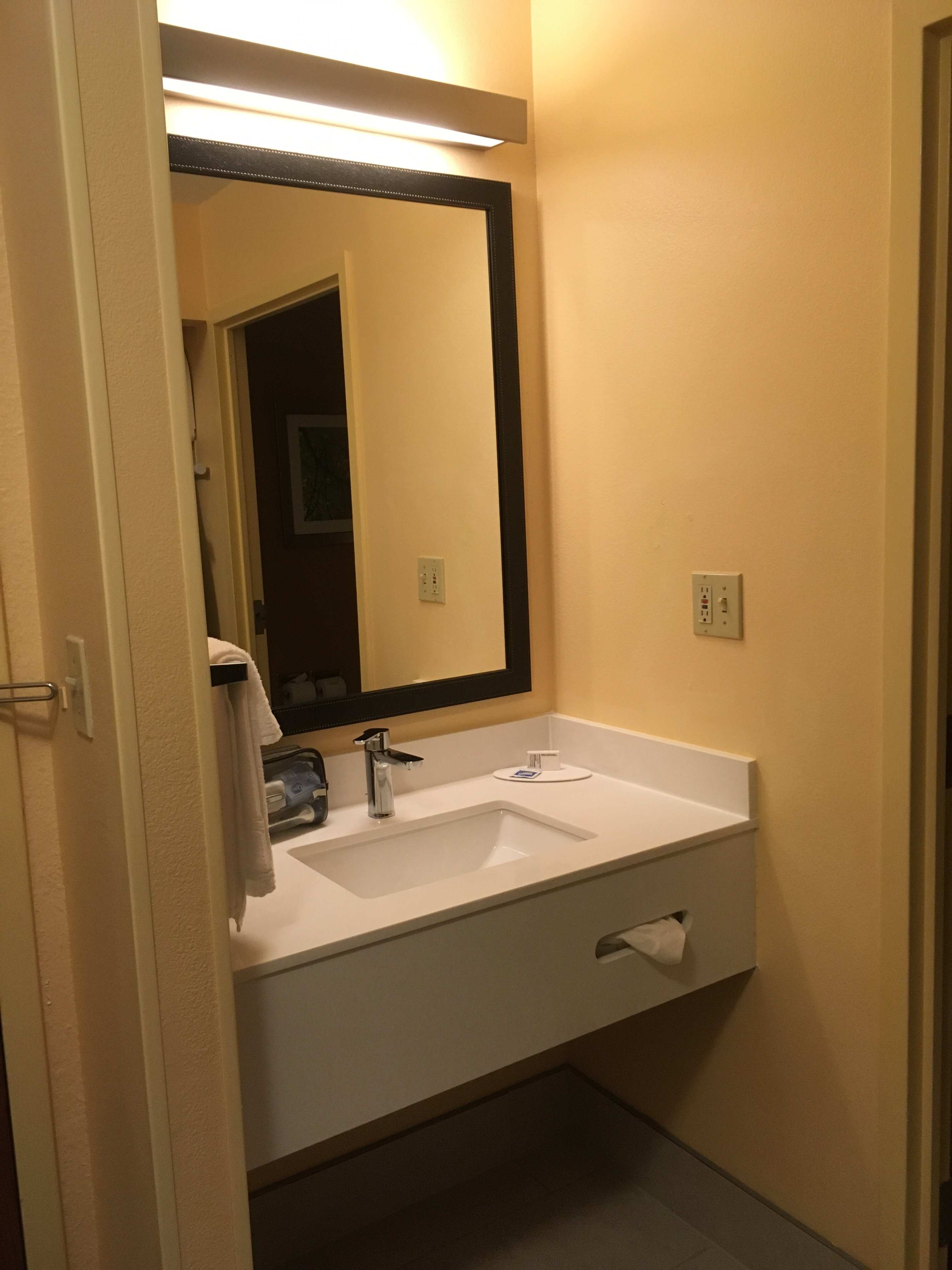 Fairfield Inn & Suites By Marriott Dulles Airport Chantilly-浴室