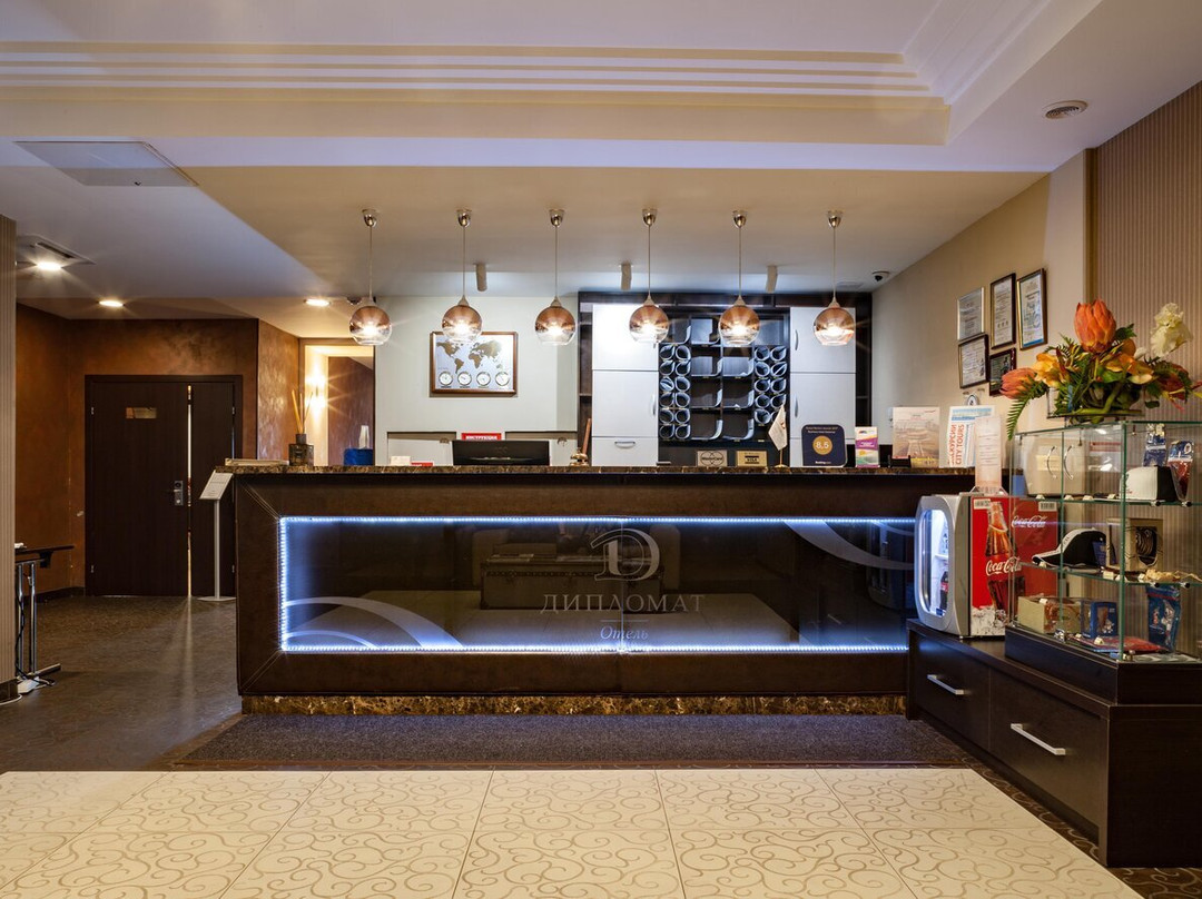 Diplomat Hotel主图