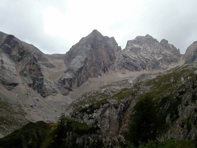 Sasso Vernale-罗卡皮耶托雷必去景点