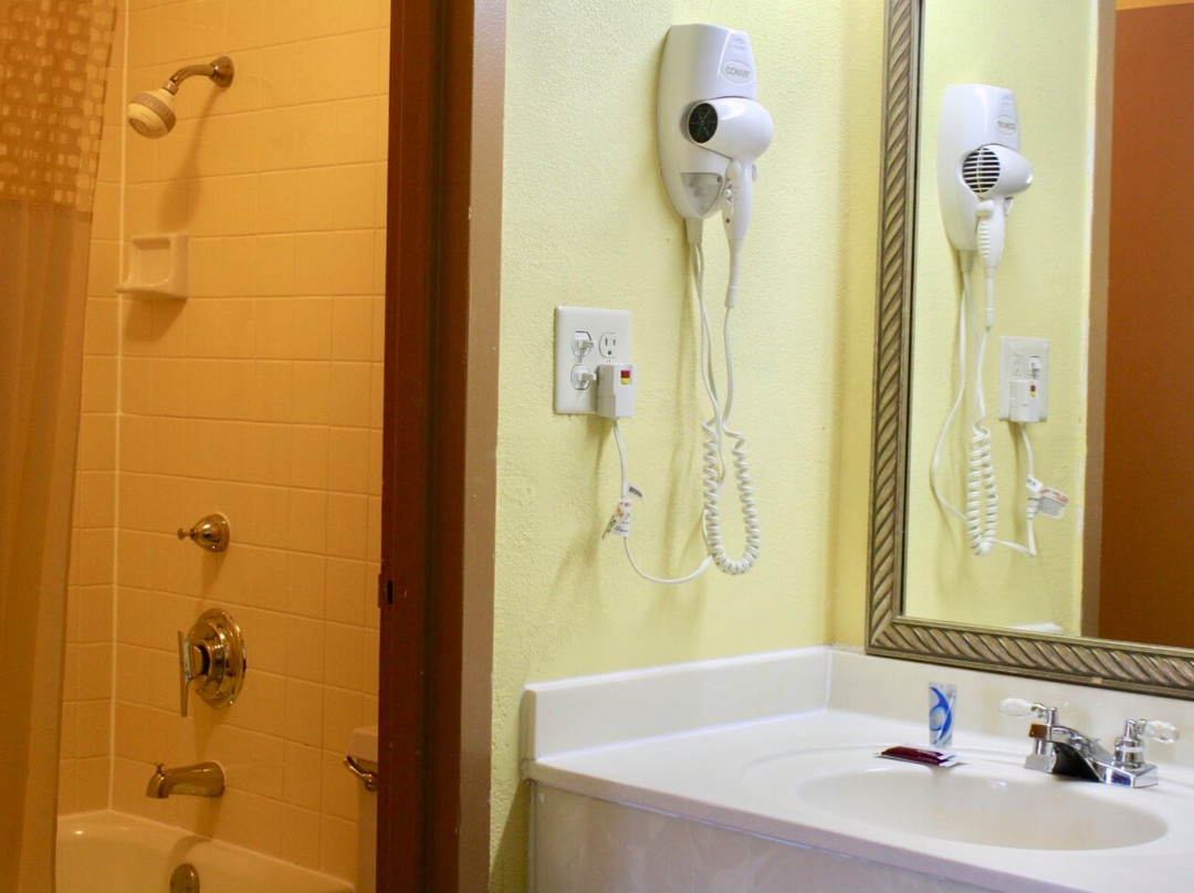 Relax Inn Monroe主图