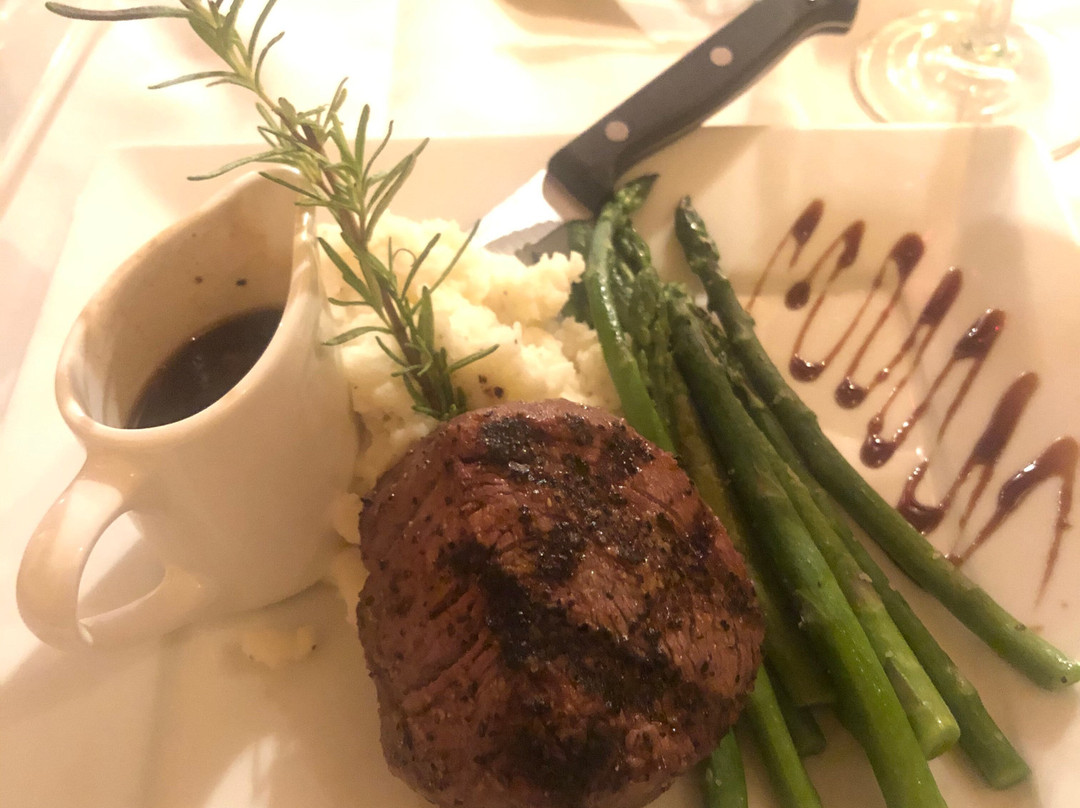 The Charlotte Hotel and Restaurant主图