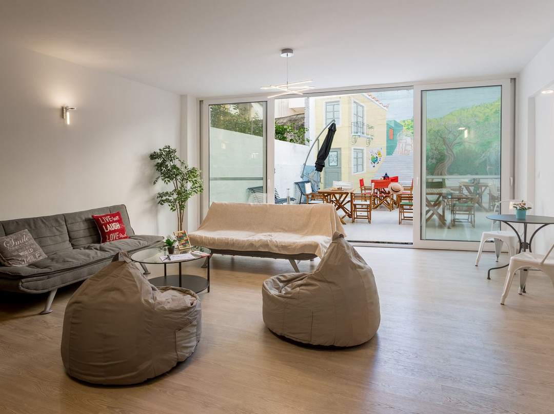 Supreme Luxury Apartments主图