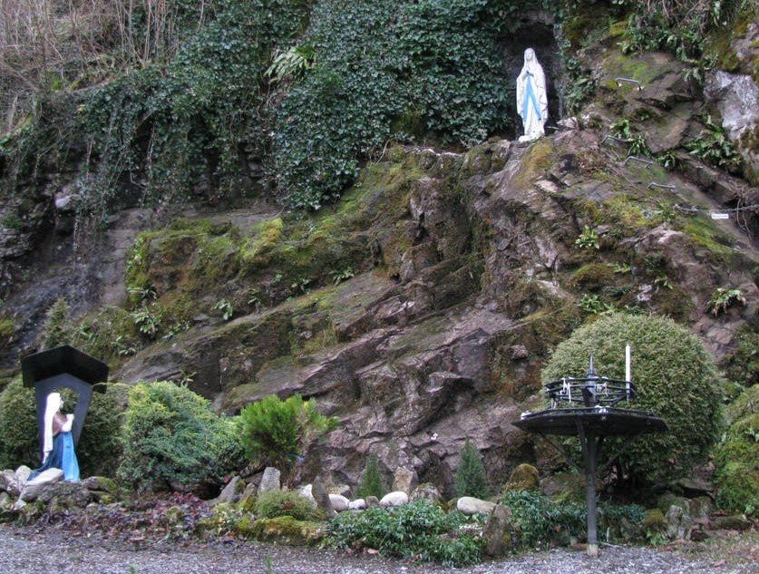 Grotte De Lourdes-Morschach必去景点