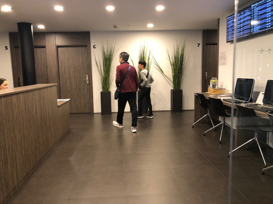 Air Rooms Madrid Airport by Premium Traveller主图