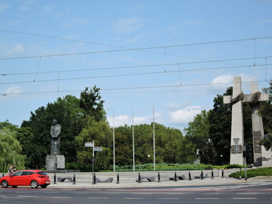 Monument of Adam Mickiewicz景点图片