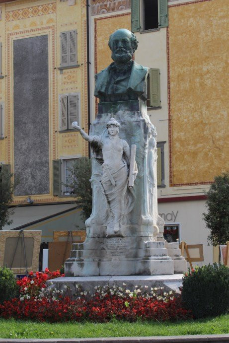 Monumento a Gabriele Rosa景点图片