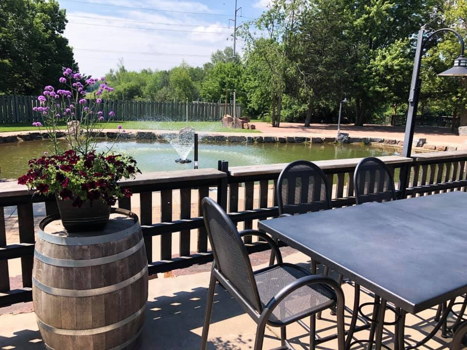 Molitors Quarry Grill & Bar-Sauk Rapids必去景点