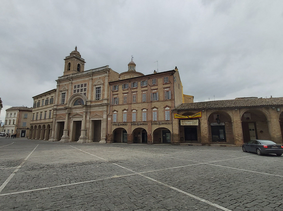 Collegiata di Santa Maria Assunta景点图片