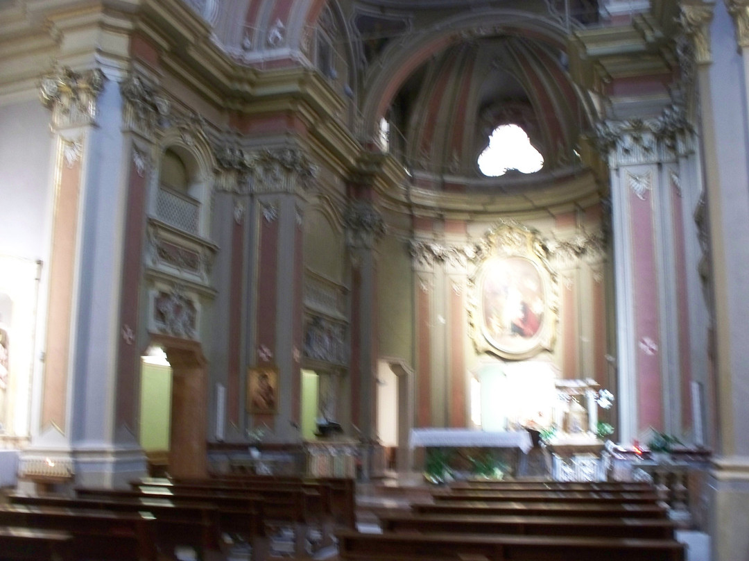 Parrocchia dei S.S. Cosma e Damiano-阿尔巴必去景点