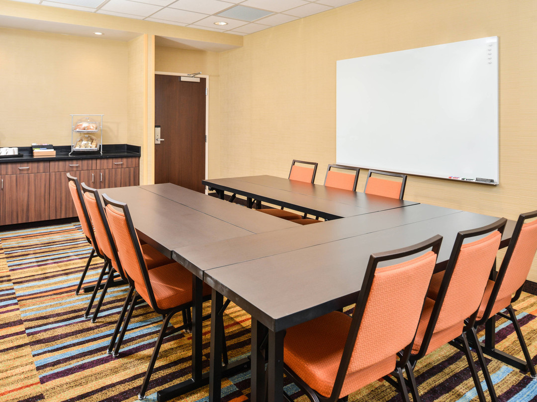 Fairfield by Marriott Inn & Suites Warrensburg主图