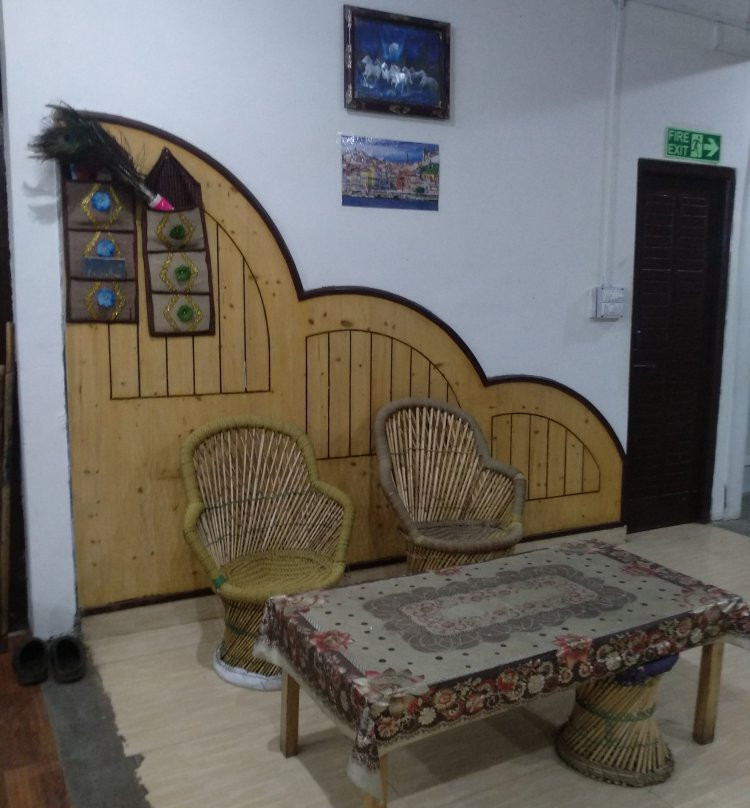 Jangal Reserve Banoi酒店住宿-Hotel Pine Spring