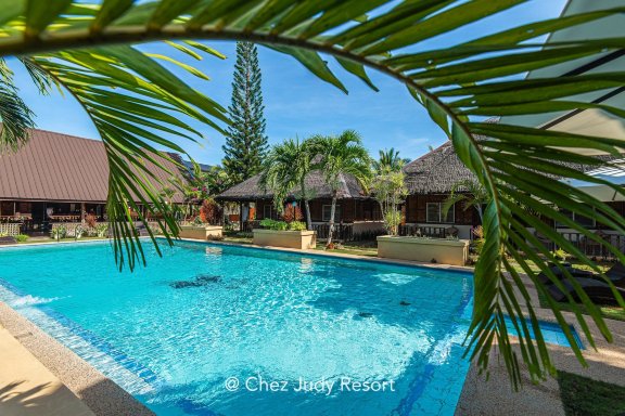 切兹朱迪度假村-泳池