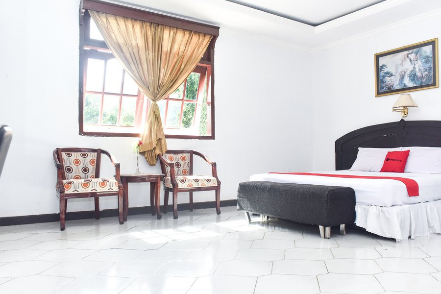 RedDoorz Plus @ Tirta Kencana Hotel主图
