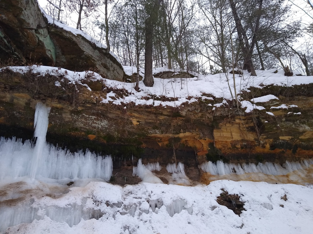 Devil's Punchbowl Preserve景点图片
