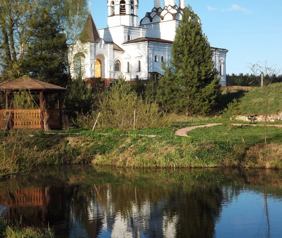 Yard of Holy Trinity Stefano-Makhrishchskiy Monastery-Talitsy必去景点