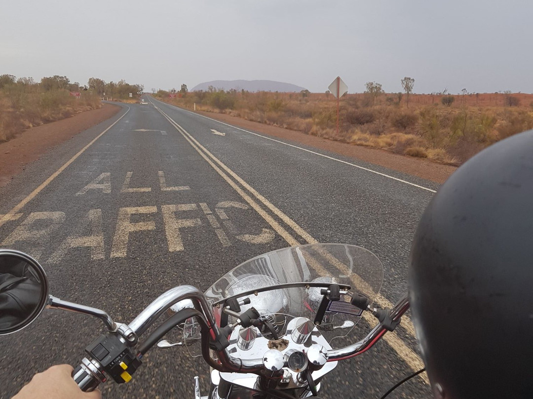 Uluru Motorcycle Tours-乌鲁鲁-卡塔丘塔国家公园必去景点