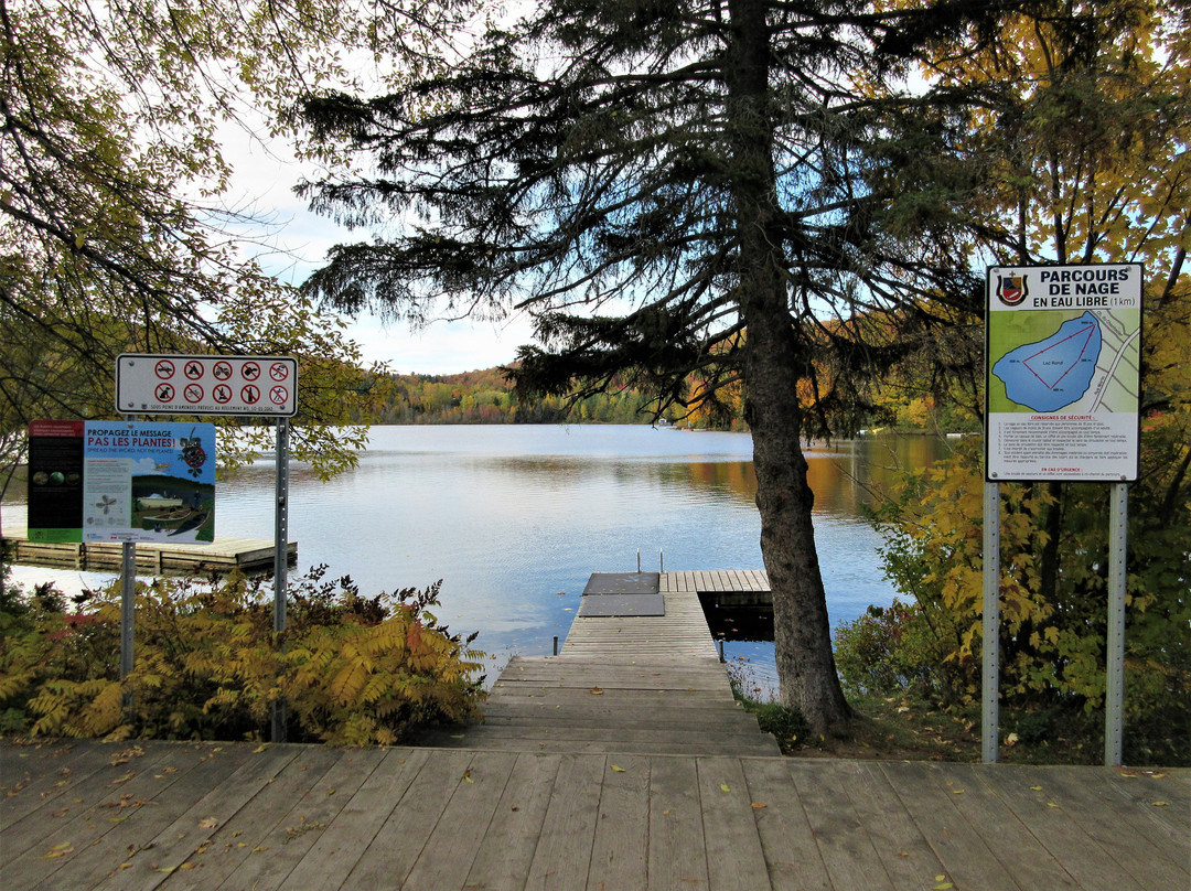 Lac Rond-Sainte-Adele必去景点