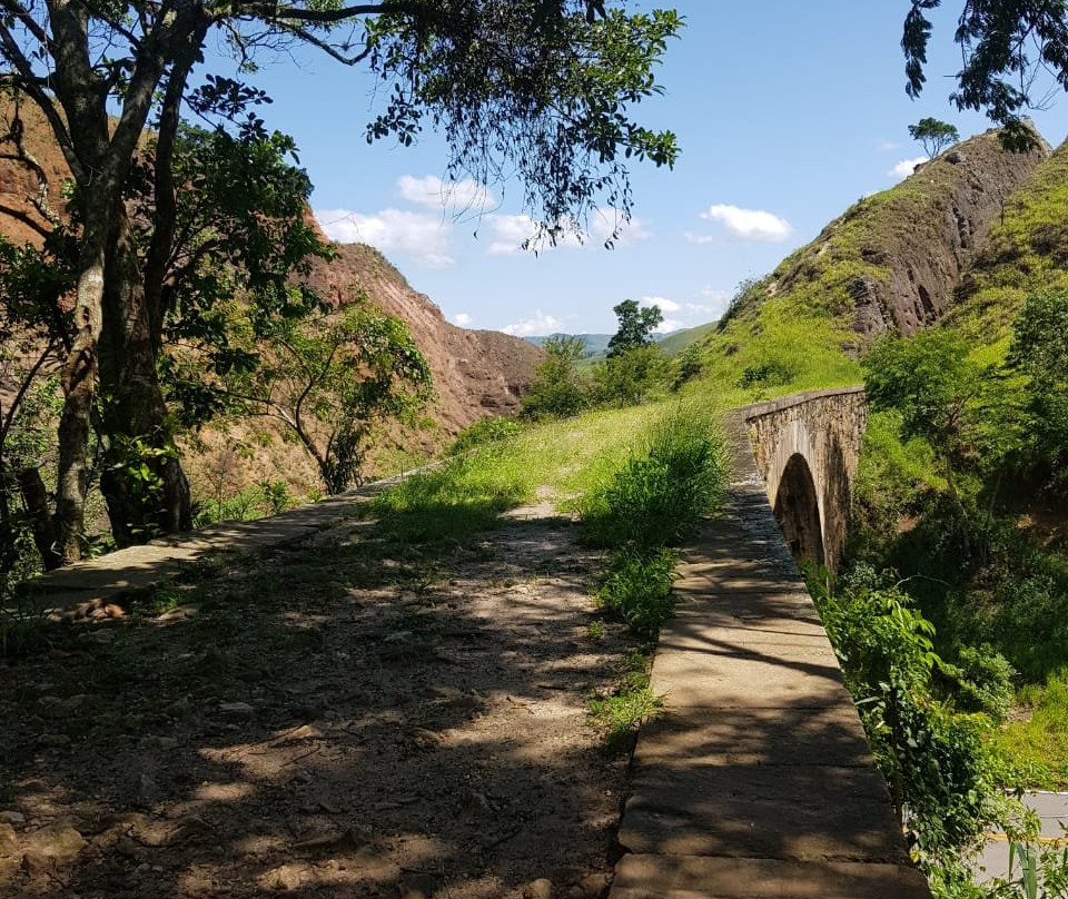 Ponte dos Arcos景点图片
