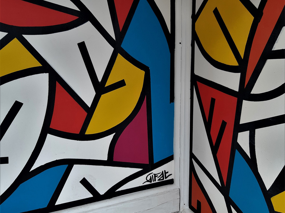 Fresque "Abri bus 1"景点图片